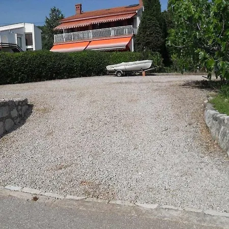 Holiday home In With Barbecue *